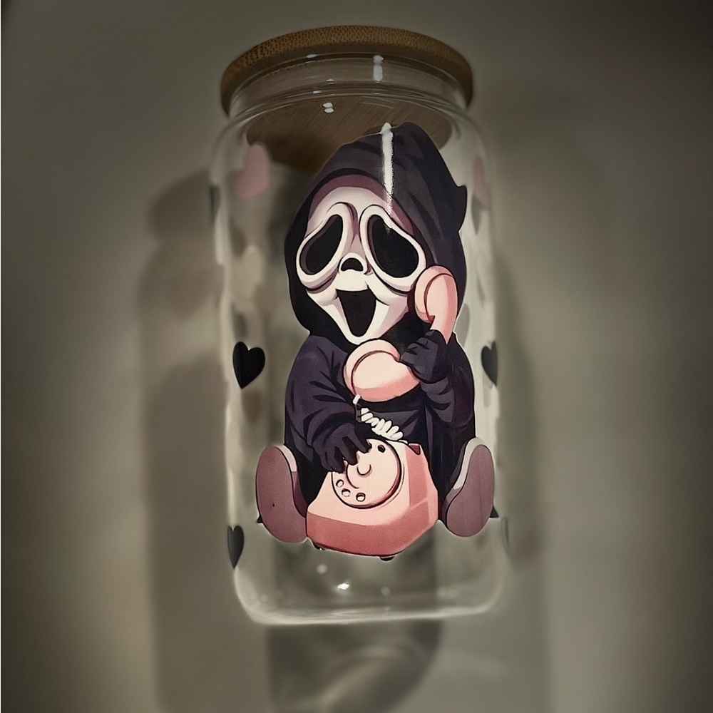 Baby Ghost face. 16 oz glass cup